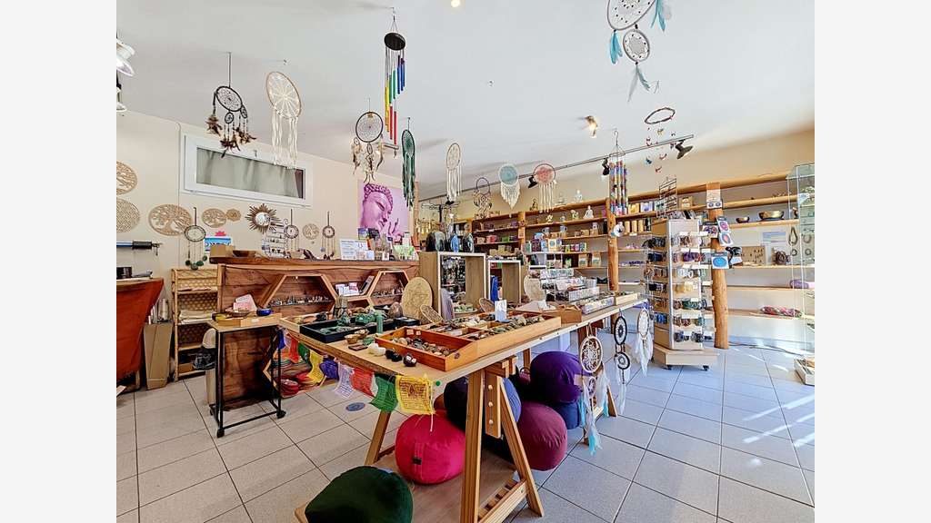Vente local commercial 43m² à Laroque-des-Albères