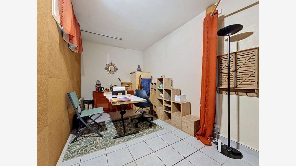 Vente local commercial 43m² à Laroque-des-Albères