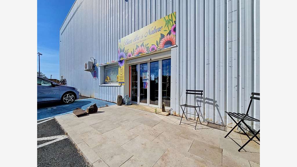Vente local commercial 43m² à Laroque-des-Albères