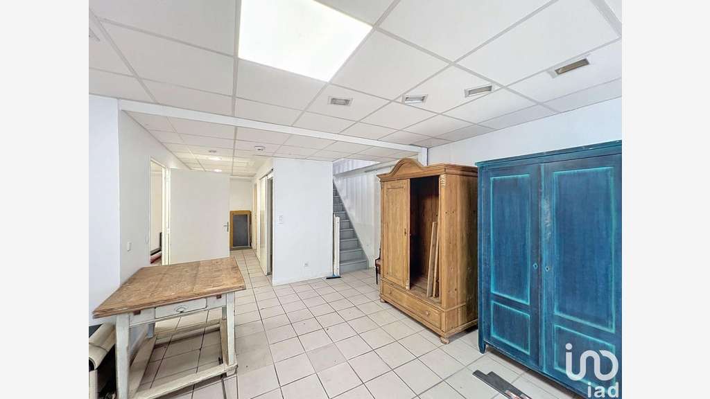 Vente local commercial libre 260m² à Lésigny