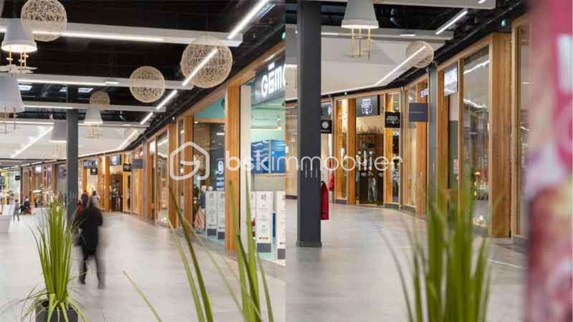 Vente local commercial 270m² Montivilliers centre