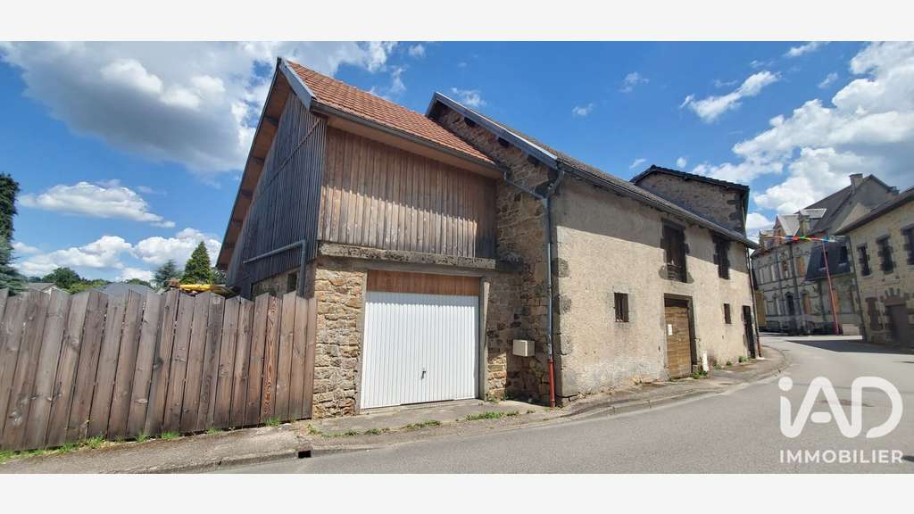 Vente bâtiments atelier stockage apparts à Neuvic