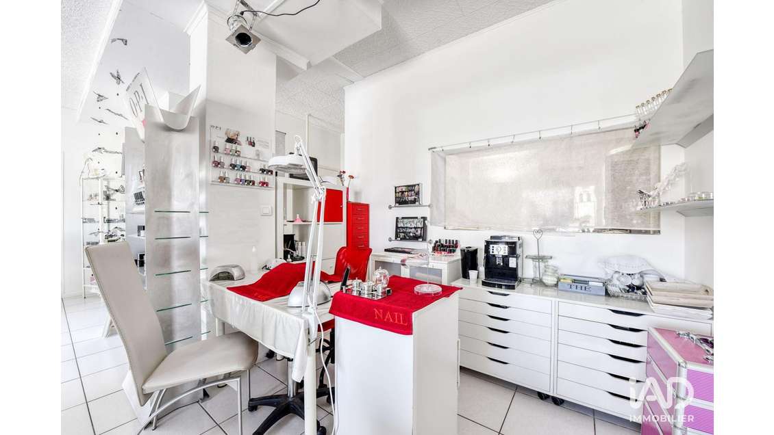 Boutique à Saint-Cyprien