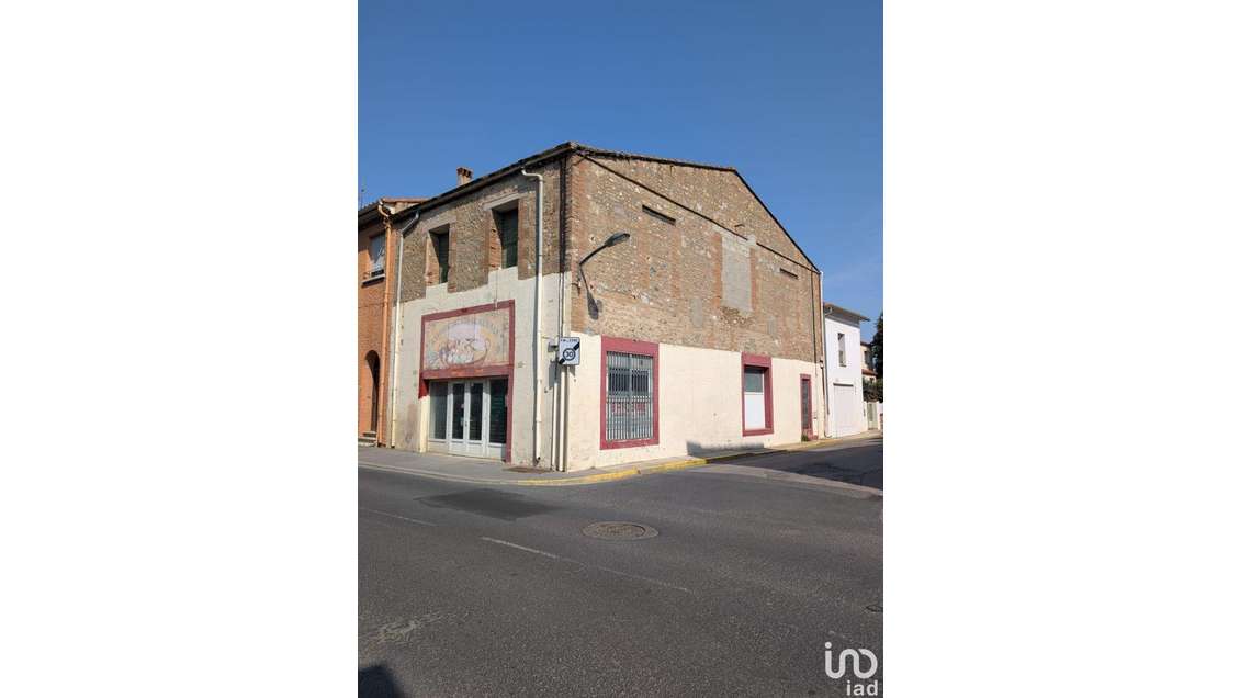 Vente local 230m² à Sainte-Marie