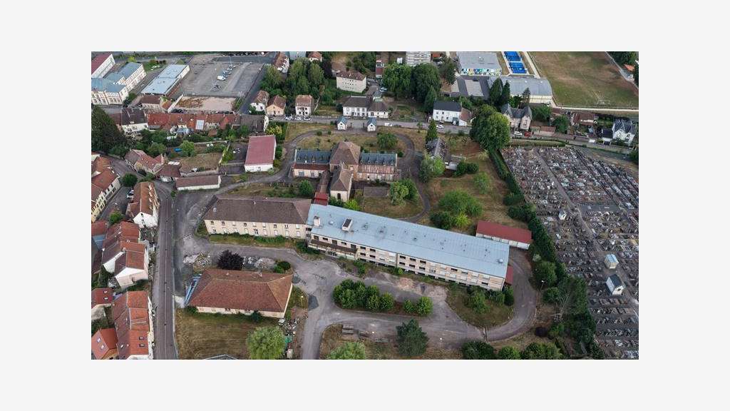 Ancien hôpital de 1 877m² à reconvertir - Vosges 