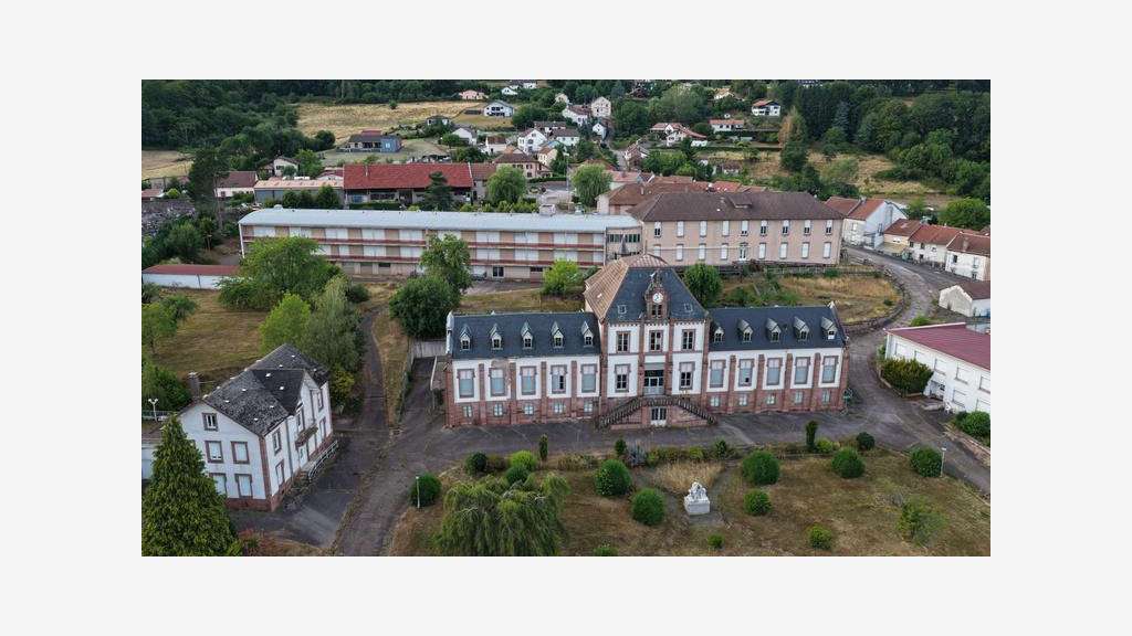 Ancien hôpital de 1 877m² à reconvertir - Vosges 