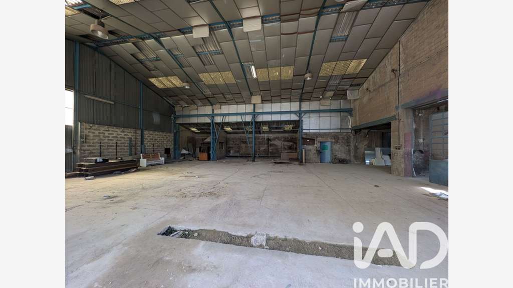 Vente Entrepôt industriel à Sorgues