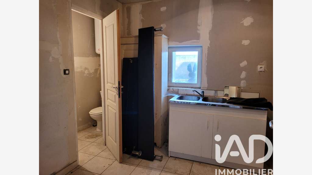 Vente Loft/atelier de 100m² à Toulon-sur-Arroux
