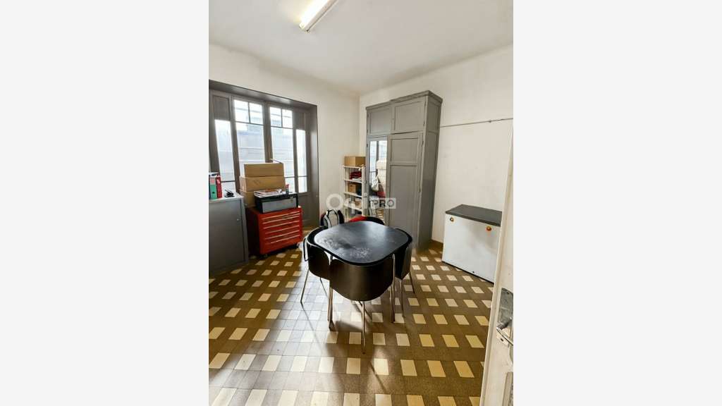 AV local commercial 50m² empl N°1 Marseille 13007