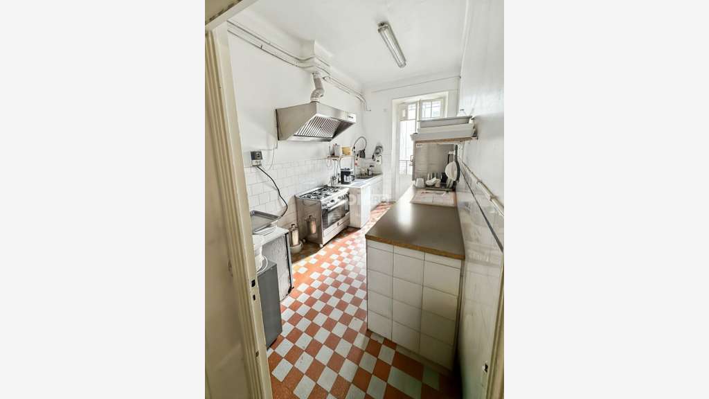 AV local commercial 50m² empl N°1 Marseille 13007