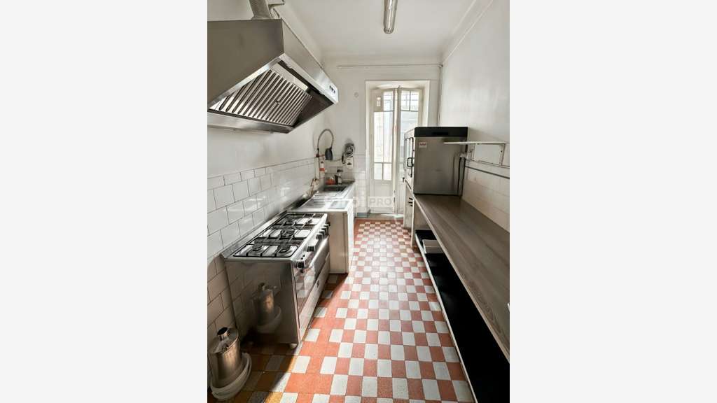 AV local commercial 50m² empl N°1 Marseille 13007