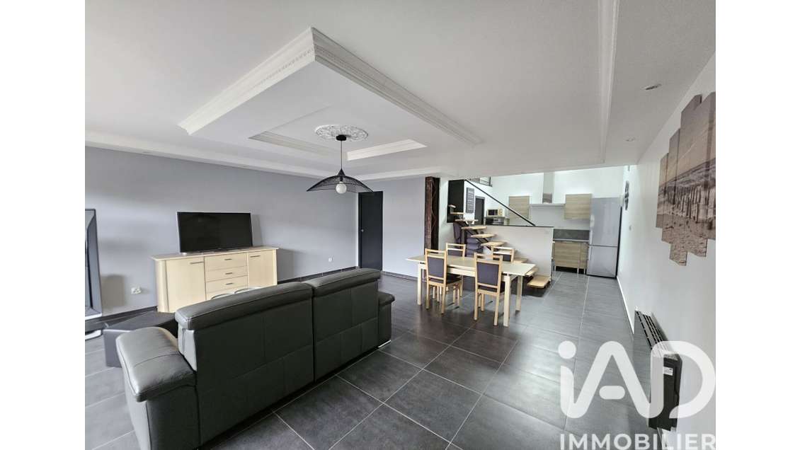 AV loft 5 ch avec terrasse 25m² à Verrières