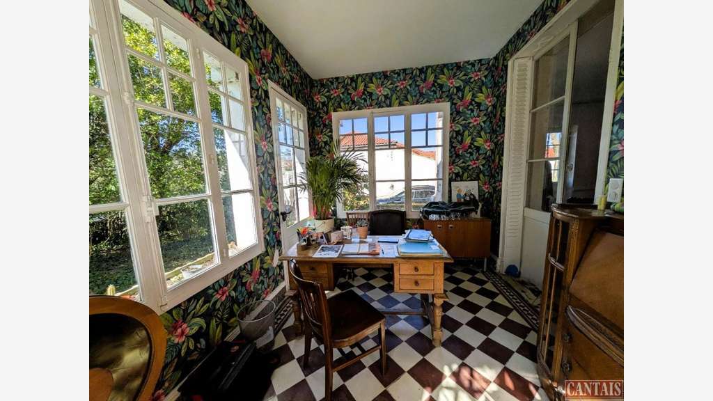 Vente immeuble 300m² pôle touristique dynamique 40