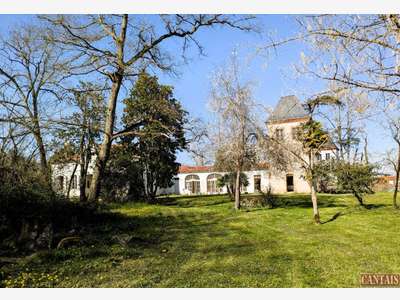 Vente immeuble 300m² pôle touristique dynamique 40