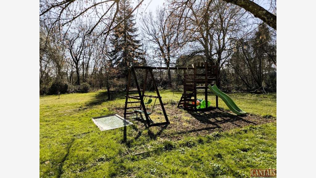 Vente immeuble 300m² pôle touristique dynamique 40