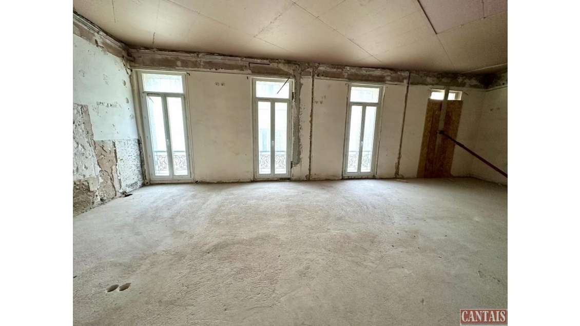 Vente immeuble à rénover 680m² à Marseille centre