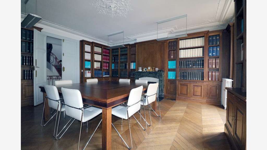 Vente hôtel particulier à Versailles Saint-Louis