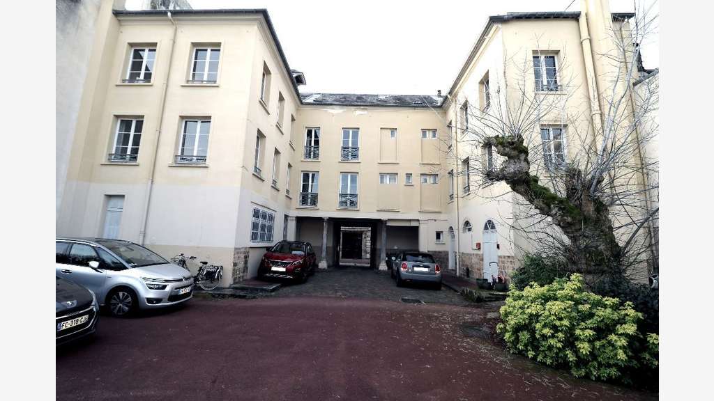 Vente hôtel particulier à Versailles Saint-Louis