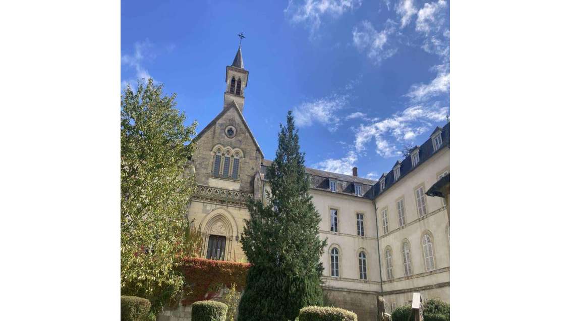 Reprise ancien couvent de 3410m² à Saint Saulge