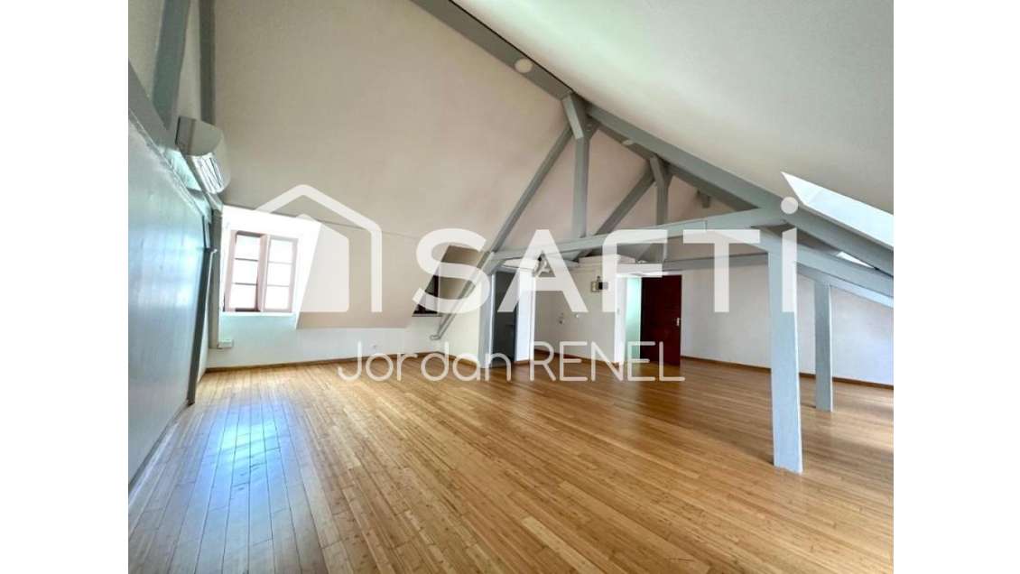 AV parts immeuble à Fort-de-France Rue Schoelcher