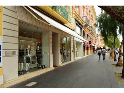 Vente Immeubles commerciaux / Mixtes à Nîmes