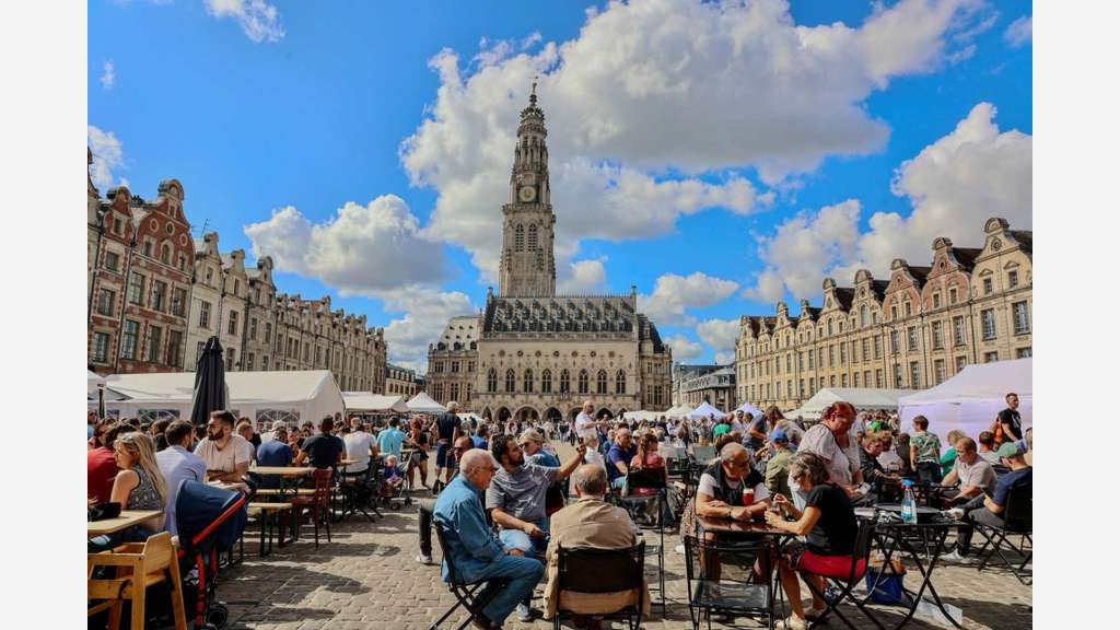 Av Immeuble de caractère 400m² Hyper-Centre Arras