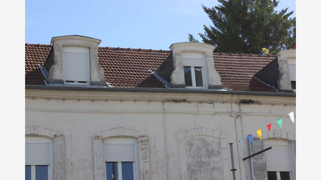 Immeuble de 196m² à vendre à Commentry axe passant