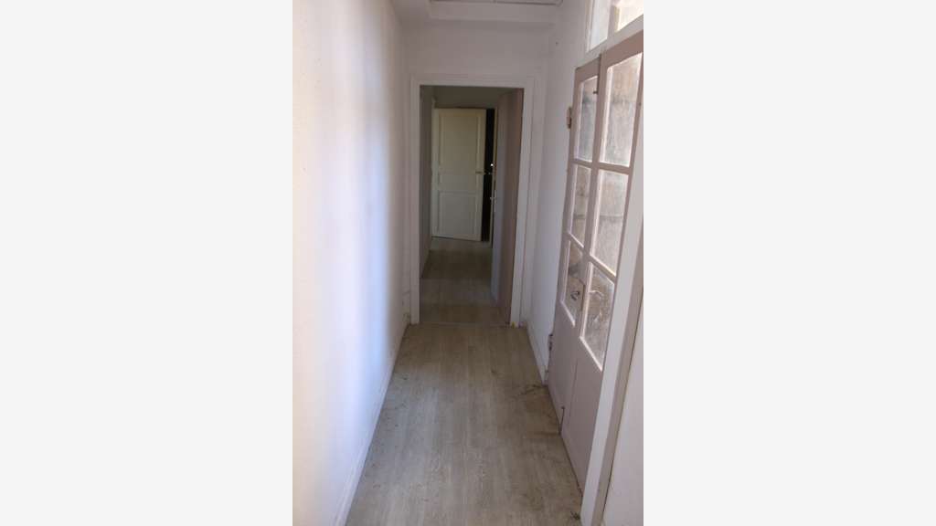 Immeuble de 196m² à vendre à Commentry axe passant