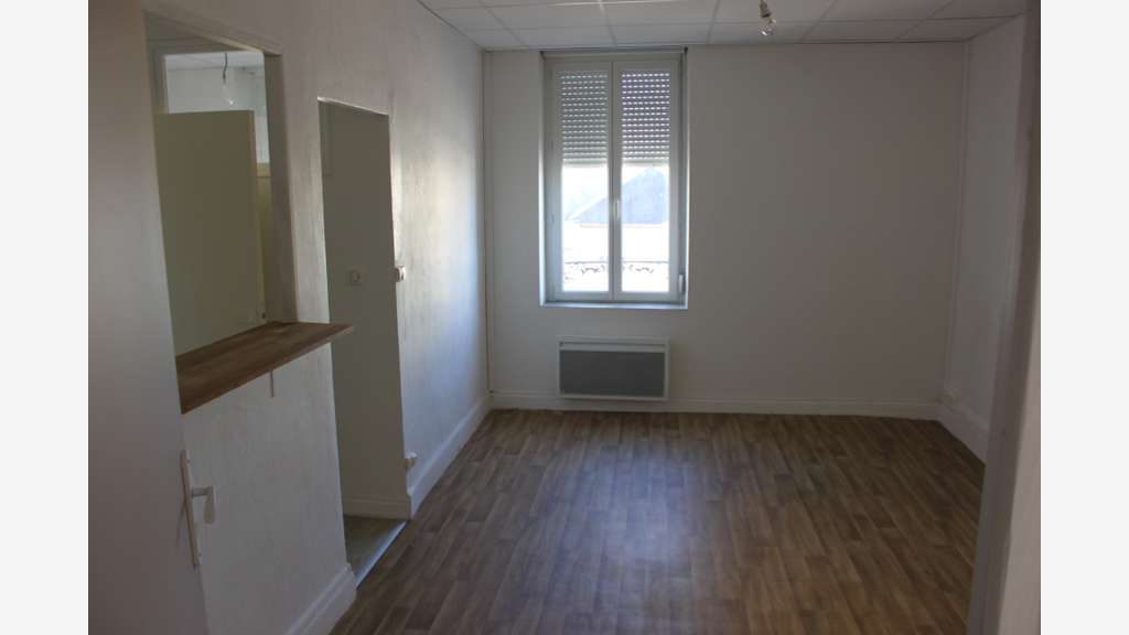 Immeuble de 196m² à vendre à Commentry axe passant
