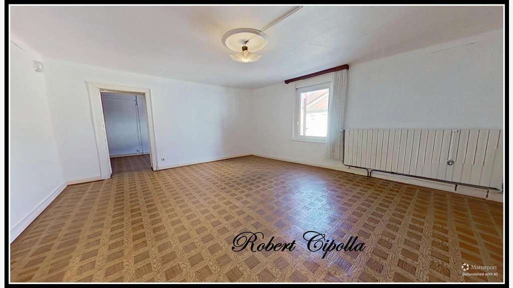 Immeuble de 1100m² à vendre à Koenigsmacker (57)