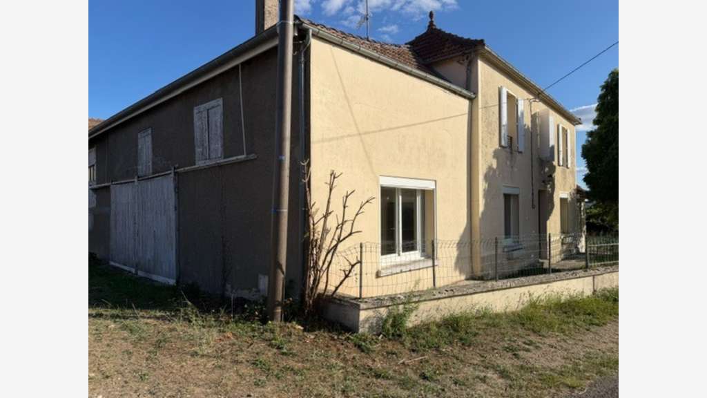 Immeuble 217m² à vendre à Lamothe Landerron (33)