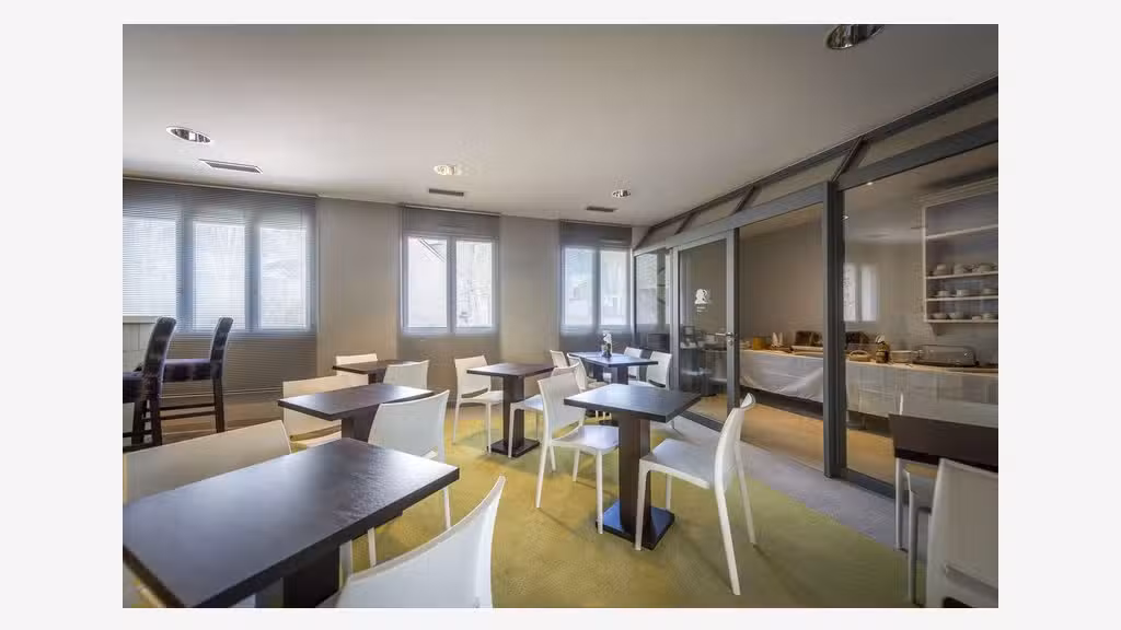 Immeuble de rapport bail neuf à vendre à Loudun 