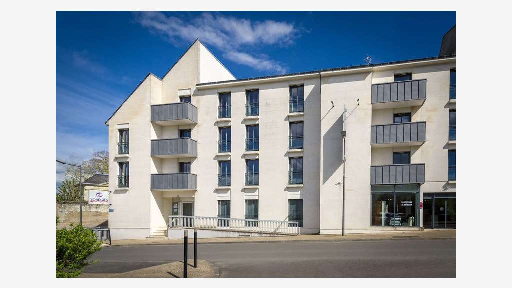 Immeuble de rapport bail neuf à vendre à Loudun 