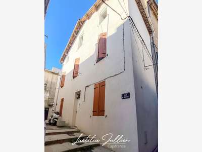 EXCLUSIVITÉ -- LES CAMOINS -- IMMEUBLE DE VILLAGE 