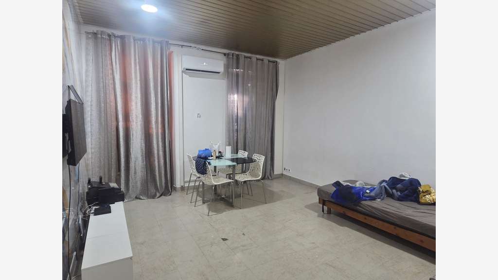 Vd ensemble immo boulangerie + appartement 13003