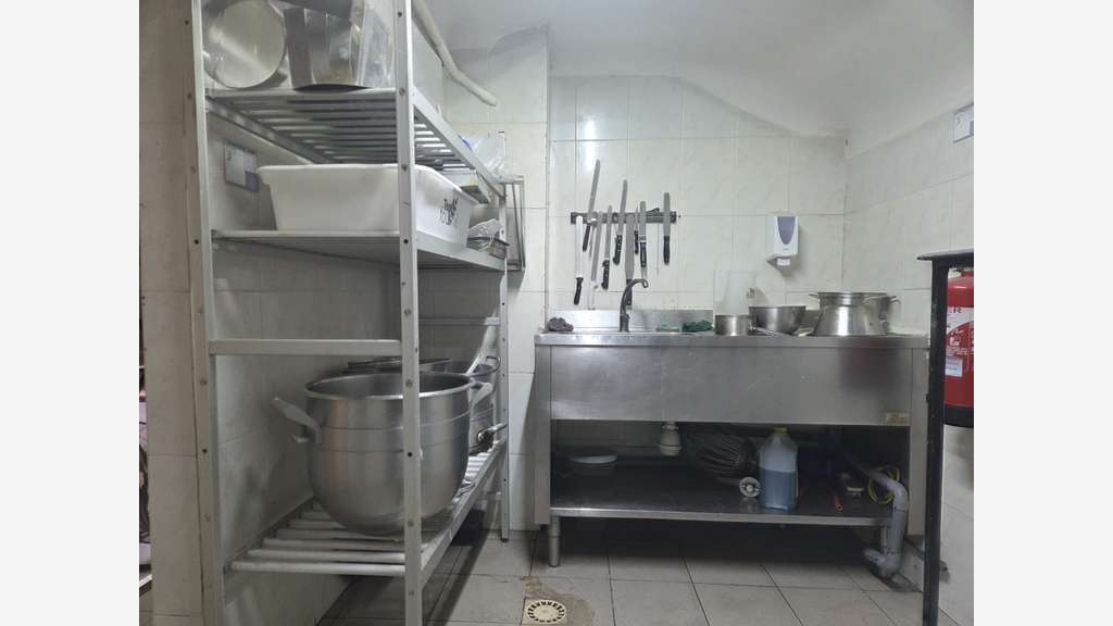 Vd ensemble immo boulangerie + appartement 13003
