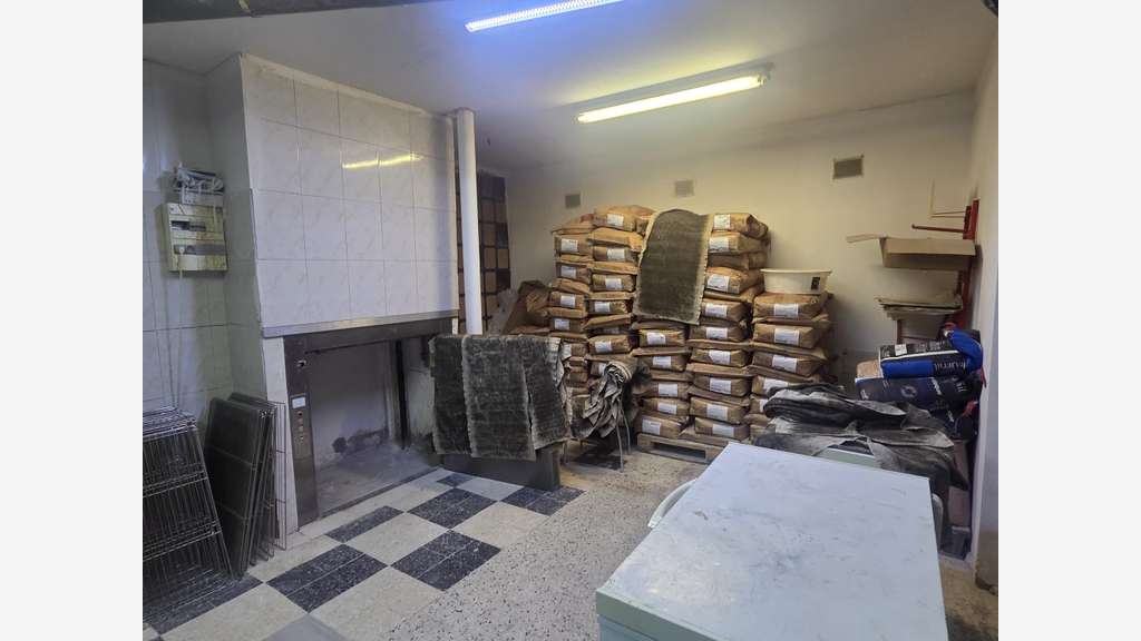Vd ensemble immo boulangerie + appartement 13003