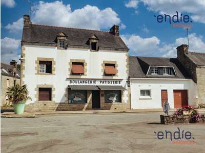 Immeuble de rapport avec local loué proche Pontivy