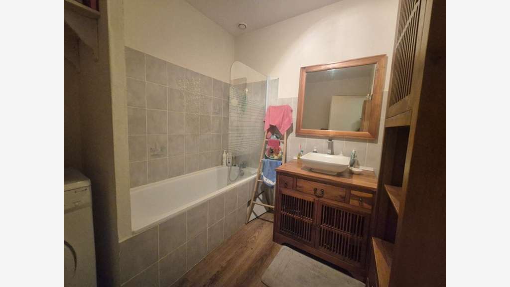 Immeuble de rapport à vendre à Saint Denis du Pin