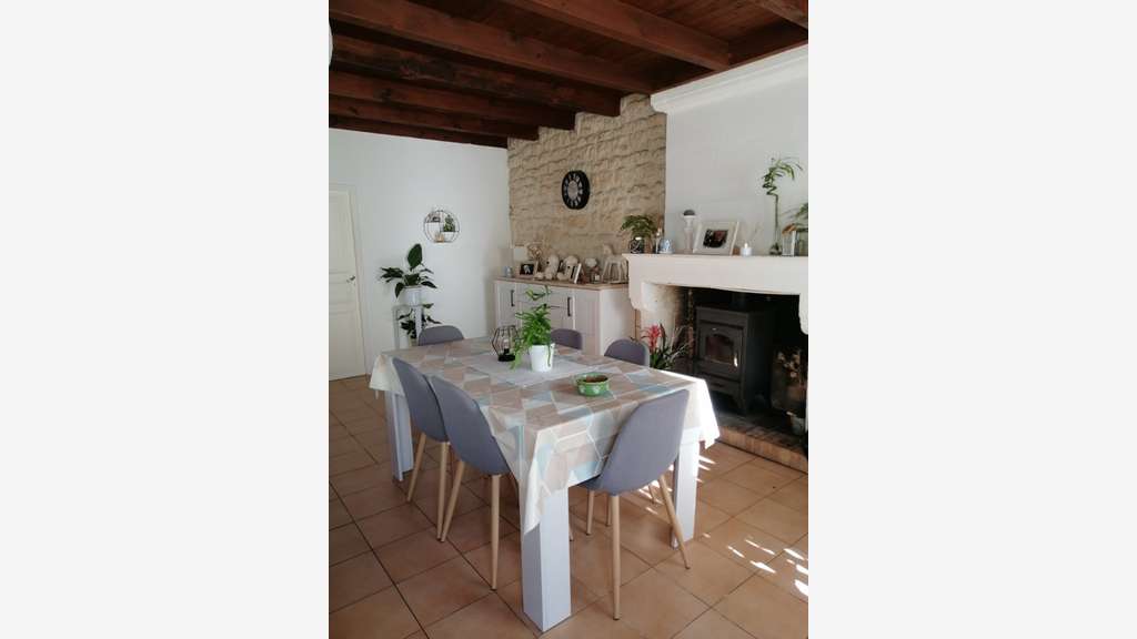 Immeuble de rapport à vendre à Saint Denis du Pin
