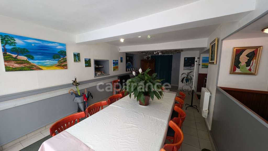 Immeuble à vendre en centre-ville de Sées (61)  