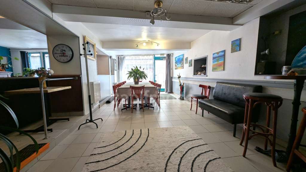 Immeuble à vendre en centre-ville de Sées (61)  