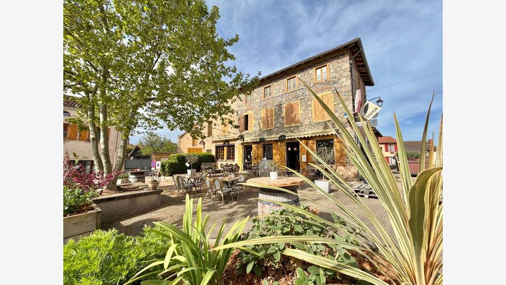 IMMEUBLE DE RAPPORT DE 316 M2, À RÉNOVER, C