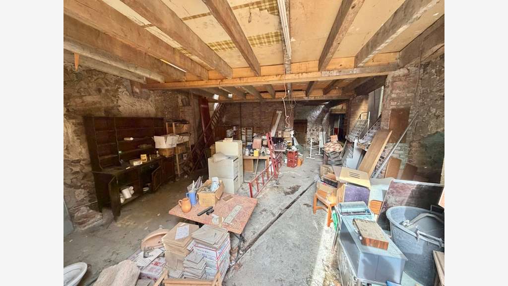 IMMEUBLE DE RAPPORT DE 316 M2, À RÉNOVER, C