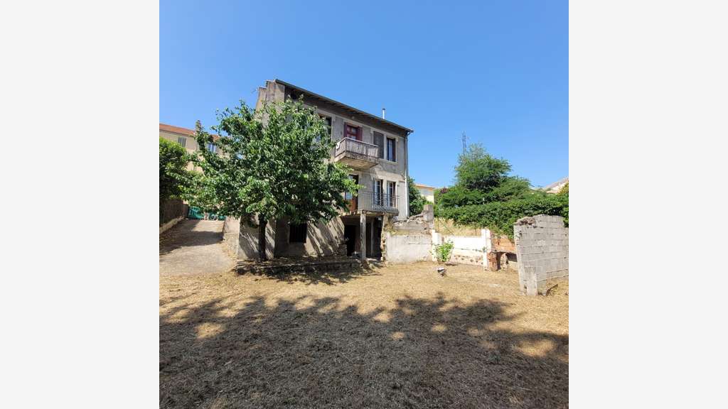 A vendre immeuble de rapport de 175m² à Alès