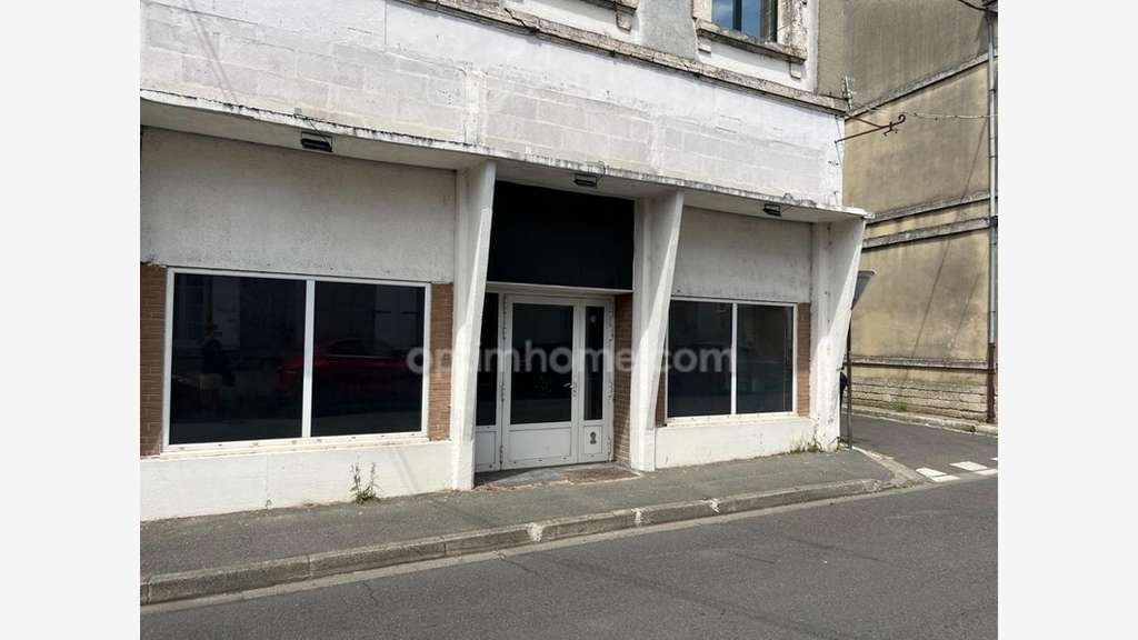 Vente local de 294m² à Angoulème Victor Hugo