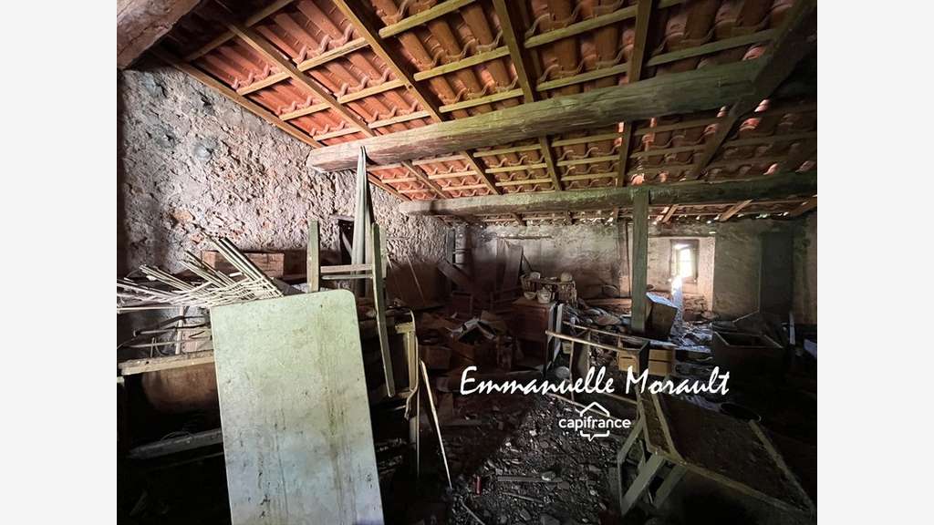 Grenier aménageable à vendre Bagnols en Forêt (83)