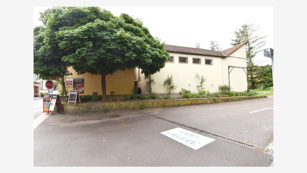 Immeuble mixte à vendre quartier très animé Barr 