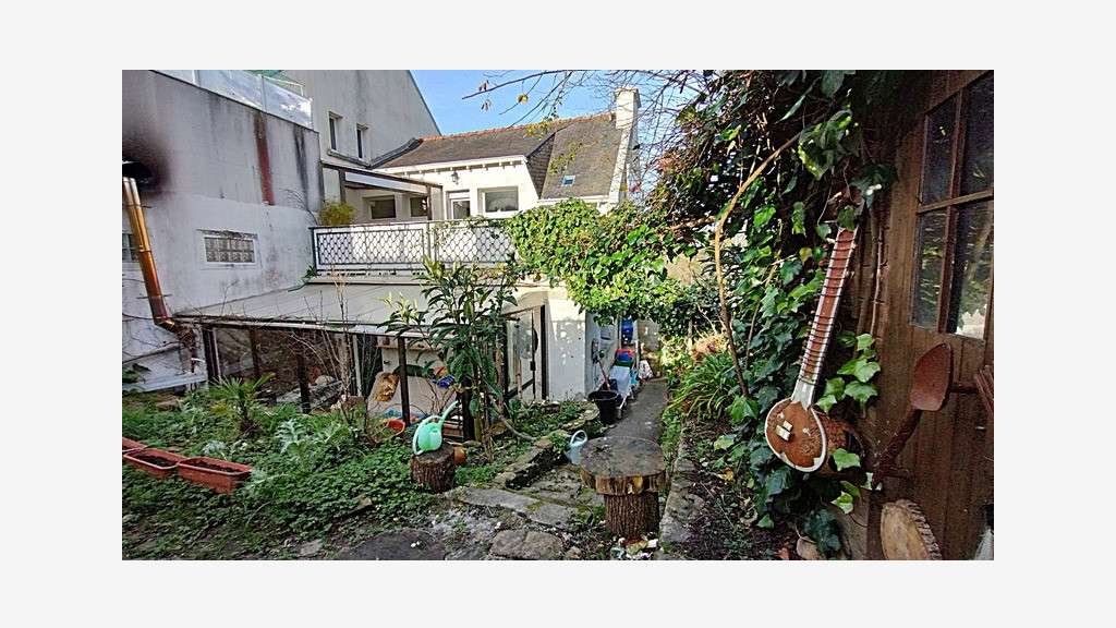 Immeuble à vendre BENODET (29) un commerce et