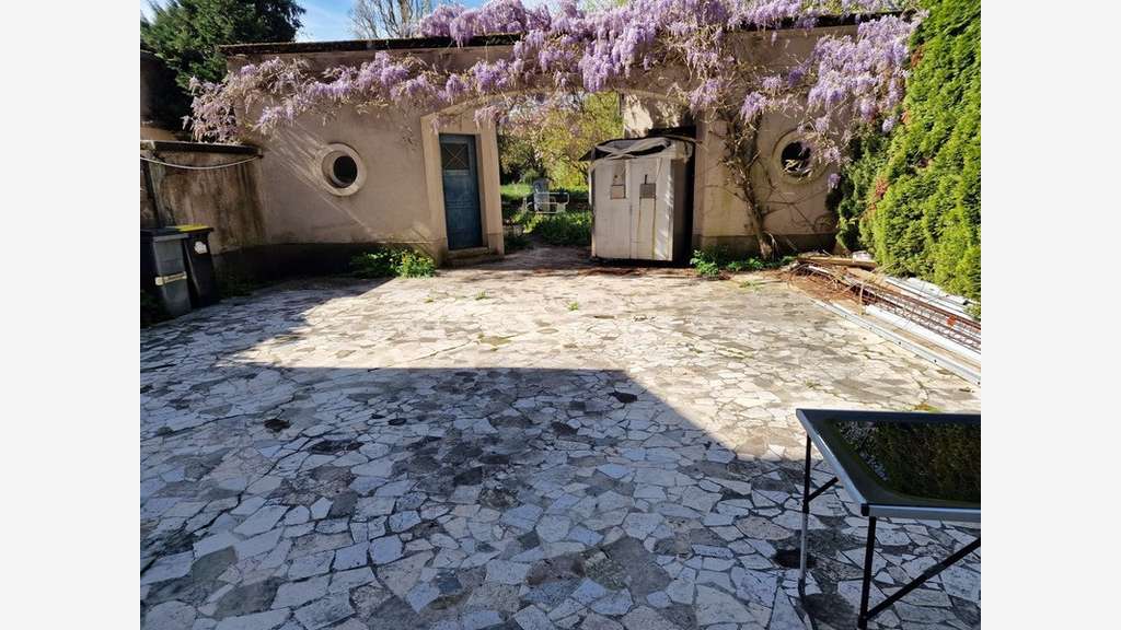 Immeuble à vendre proche EPINAL (88) Ensemble